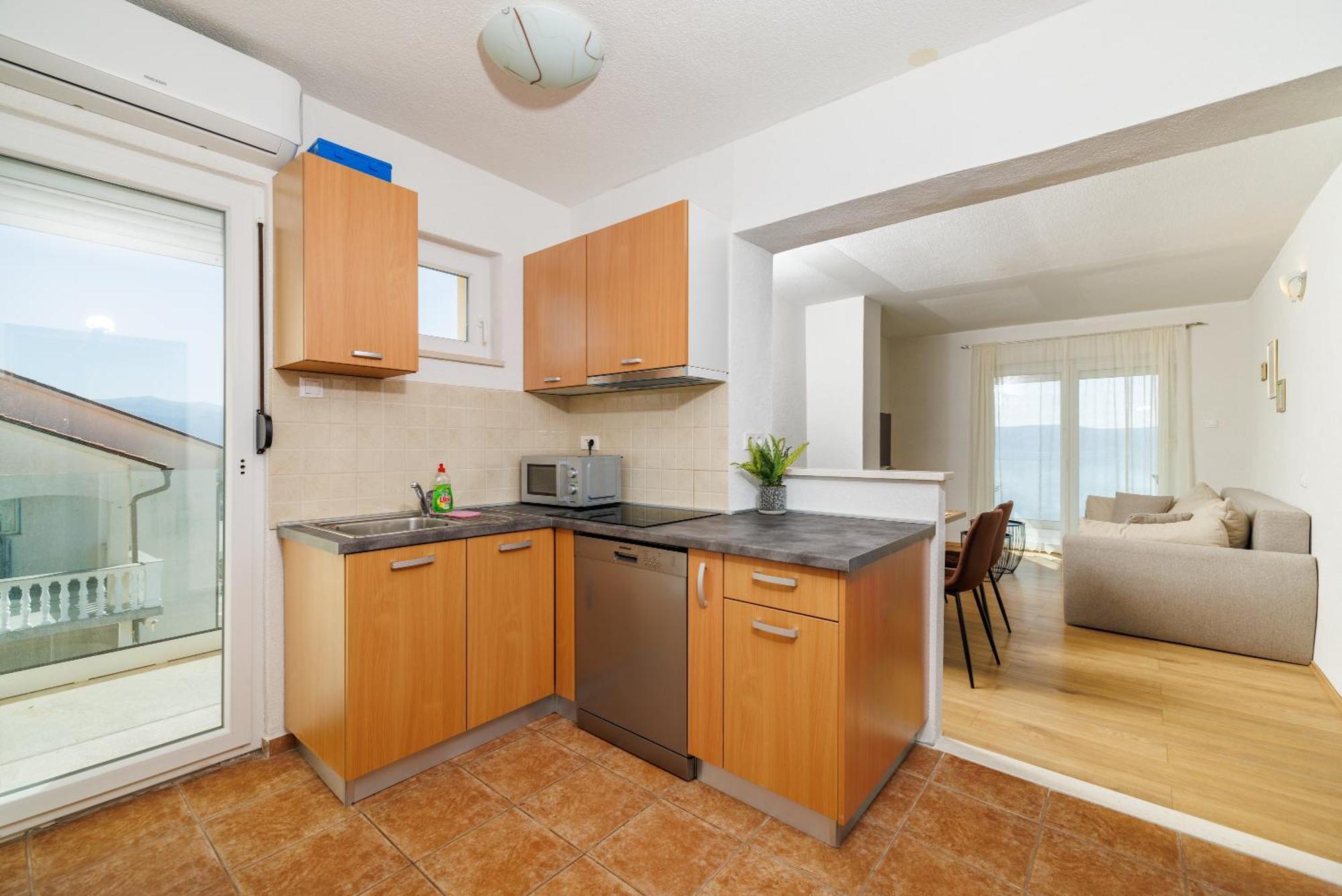 Apartmani Tijana Нови Винодолски Екстериор снимка